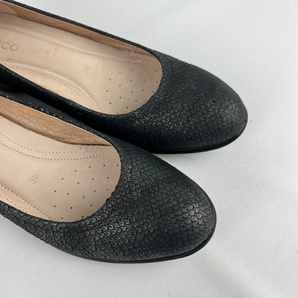 Ecco Womens Dress Pumps Black Snake Print Leather Block Heel size 38 US 7 - Picture 8 of 16